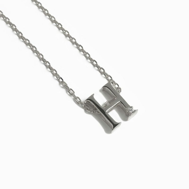☆*⭐︎(⁎ᴗ ᴗ⁎)⭐︎*☆ CORE “H” SYMBOL NECKLACE【Casual】(SILVER) | WIZBLE